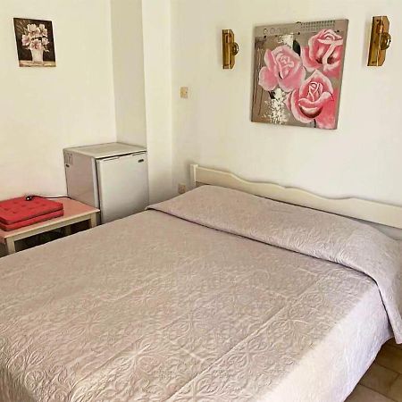 Sunshine Pension Pithagório Kültér fotó